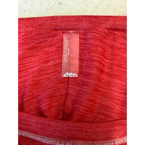 Free People Movement Women's XS Red Right On Run Long Sleeve Layer Top K22-19 - Picture 6 of 9
